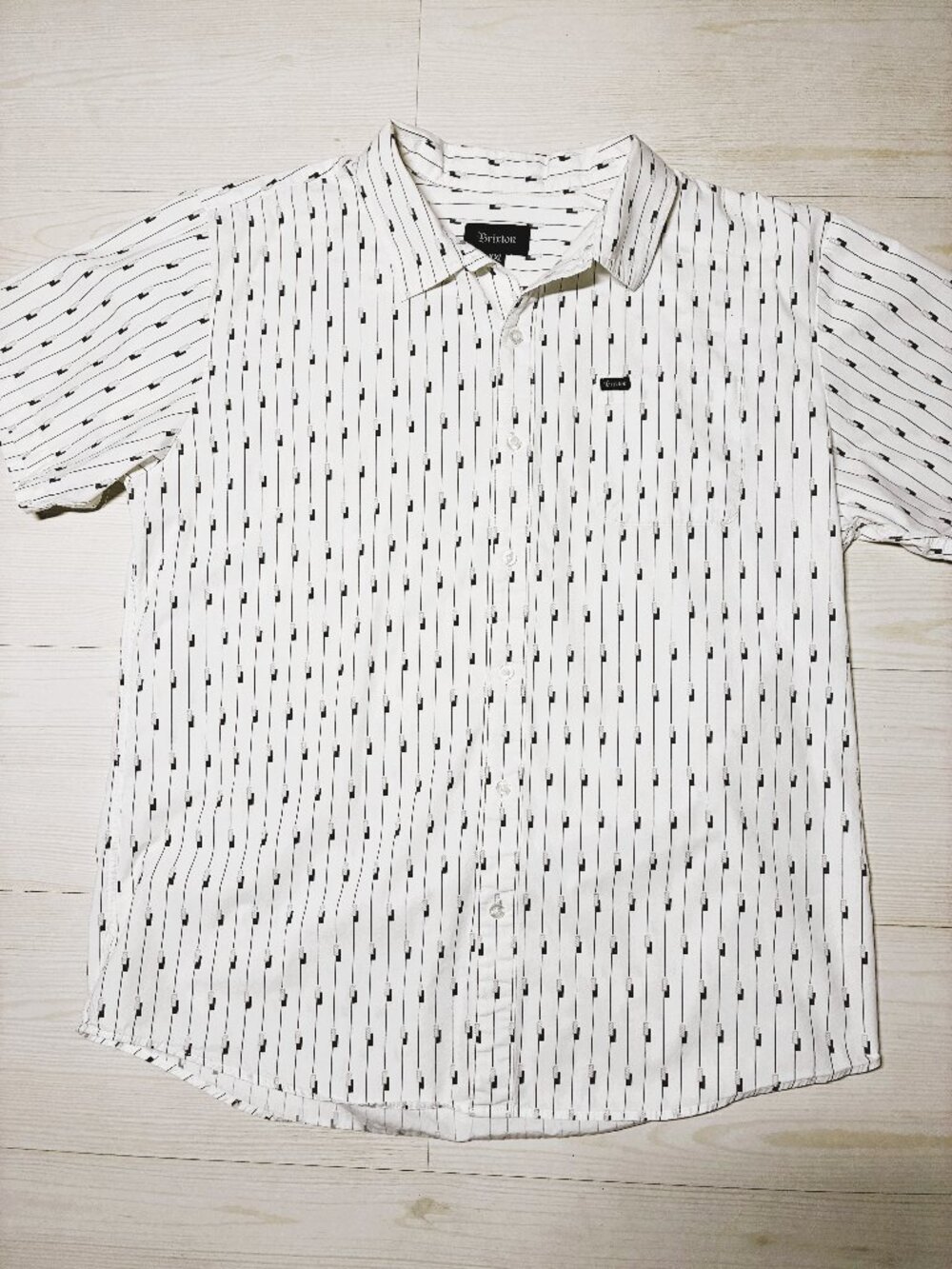 Brixton Charter Men's XXL Short Sleeve Button Up Shirt White Geometric Dash XXL
